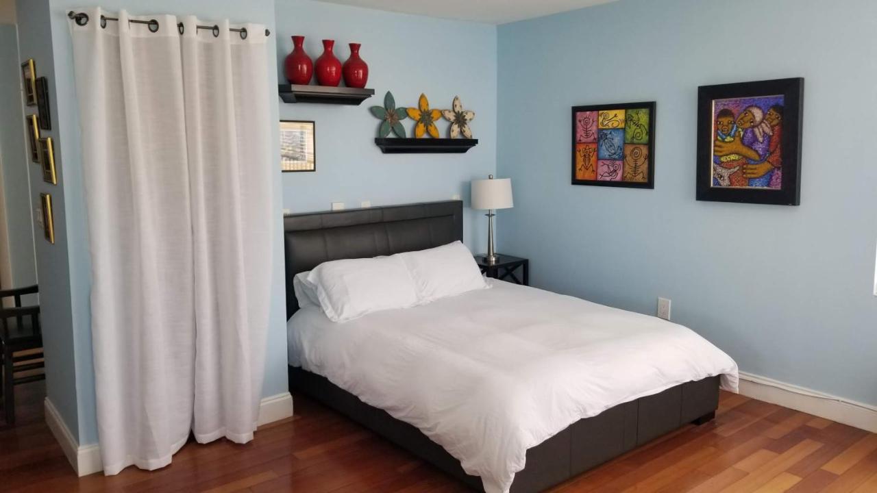Spacious Private Sobe Studio Miami Beach Exterior photo